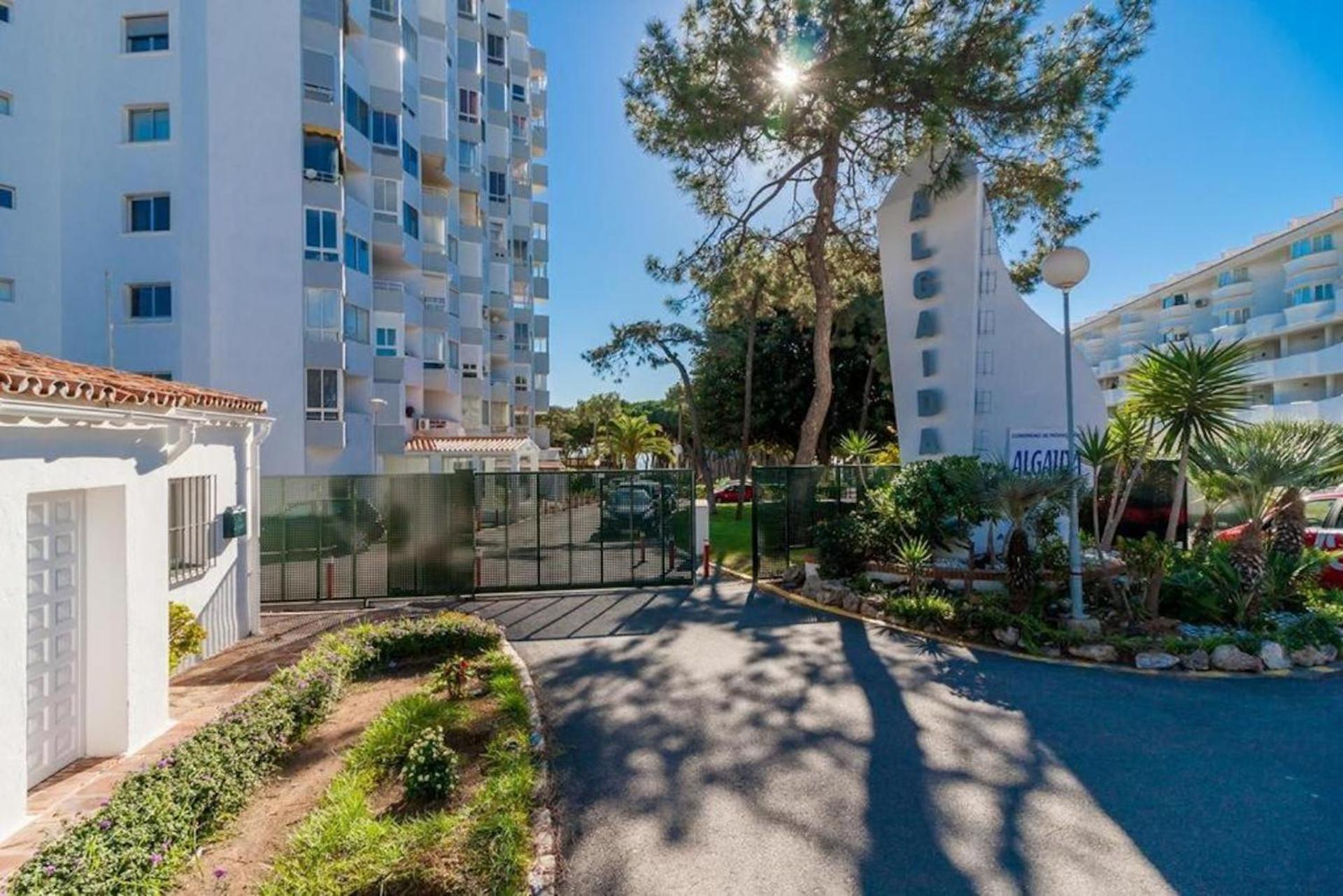 Algaida Calahonda Apartment *